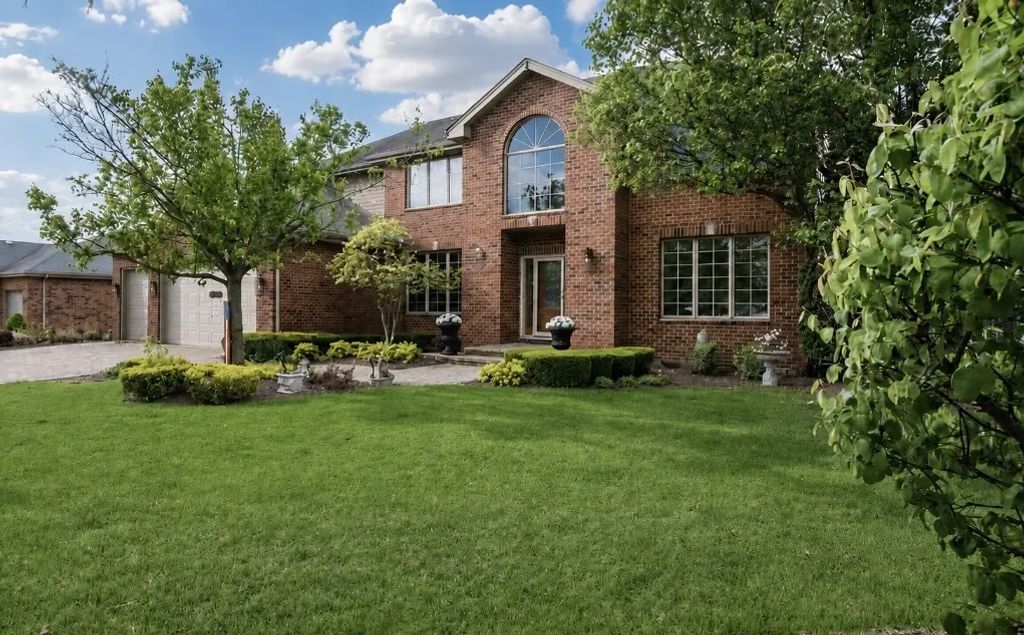 2910 Ryan Drive, New Lenox