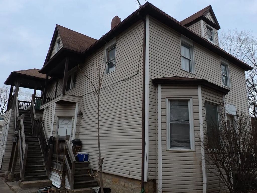 8802 S Carpenter Street, Chicago