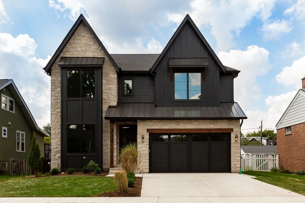 234 N Evergreen Avenue, Elmhurst