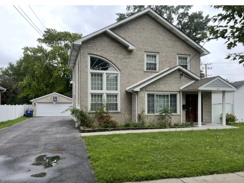 1787 Webster Lane, Des Plaines