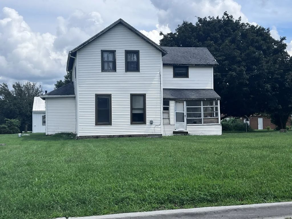 422 N Evergreen Street, Onarga