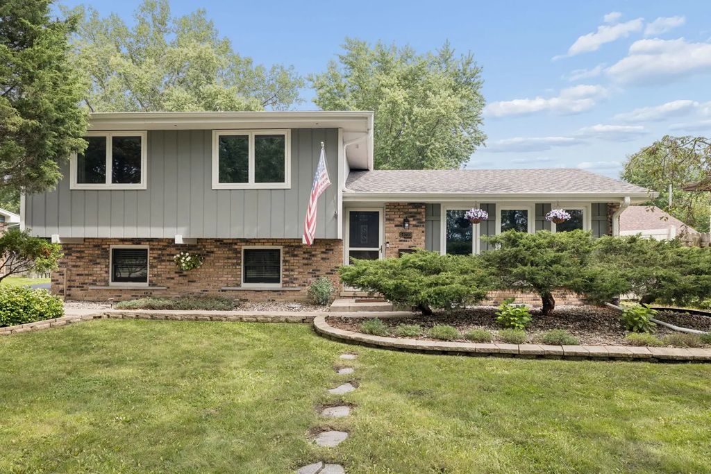14735 Highland Avenue, Orland Park