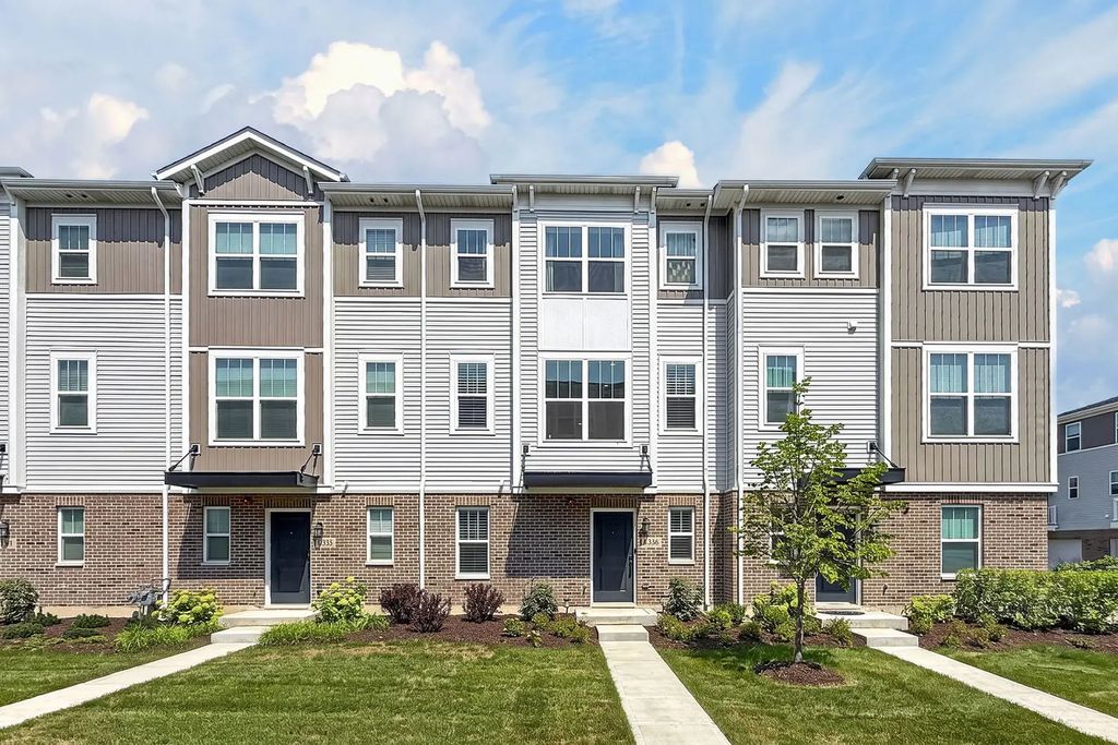 1035 Wren Road, Des Plaines