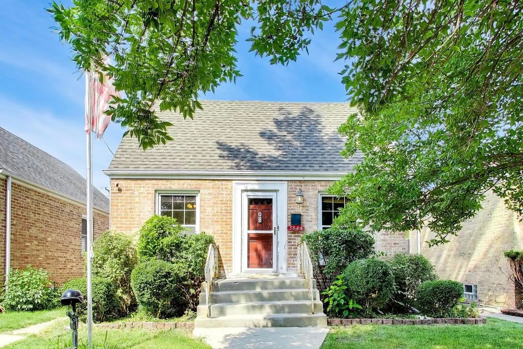 3844 N Pacific Avenue, Chicago, 60634