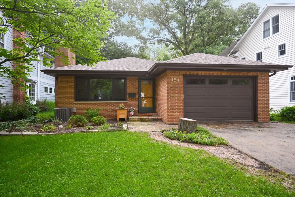 183 Brandon Avenue, Glen Ellyn