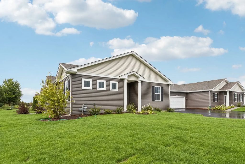 6453 Maple Glen Drive, Wonder Lake