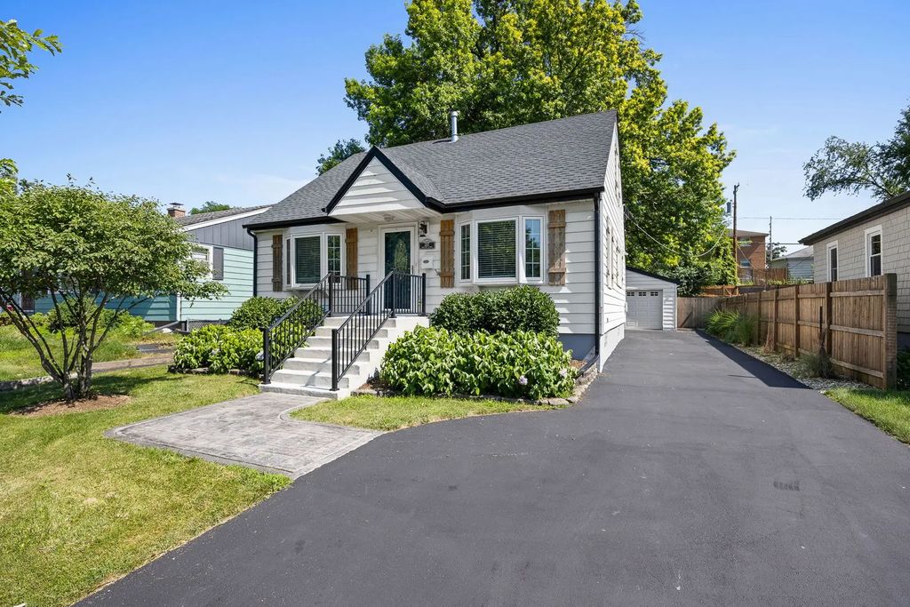 337 Sheldon Avenue, Downers Grove