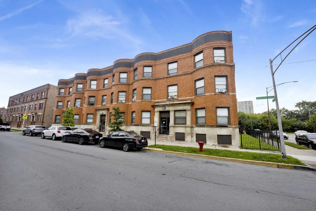 6225 S Dorchester Avenue 3, Chicago