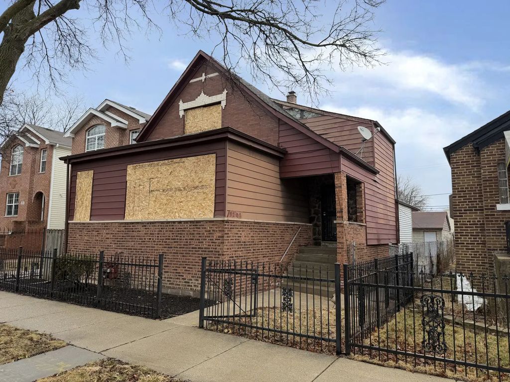 9207 S Ellis Avenue, Chicago