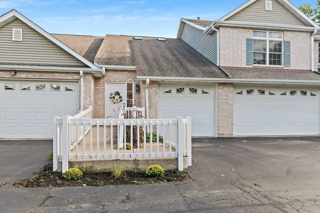 3853 South Pointe Drive B, DeKalb