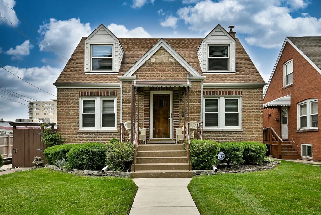 1620 N 73rd Court, Elmwood Park