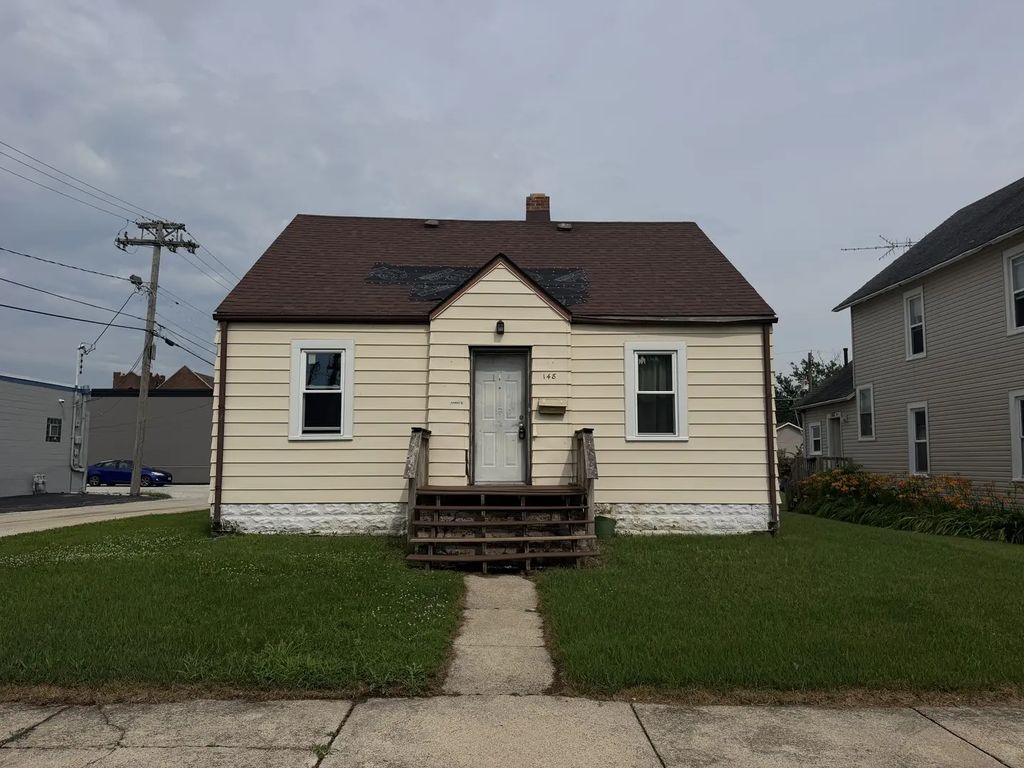148 S Prairie Avenue, Bradley