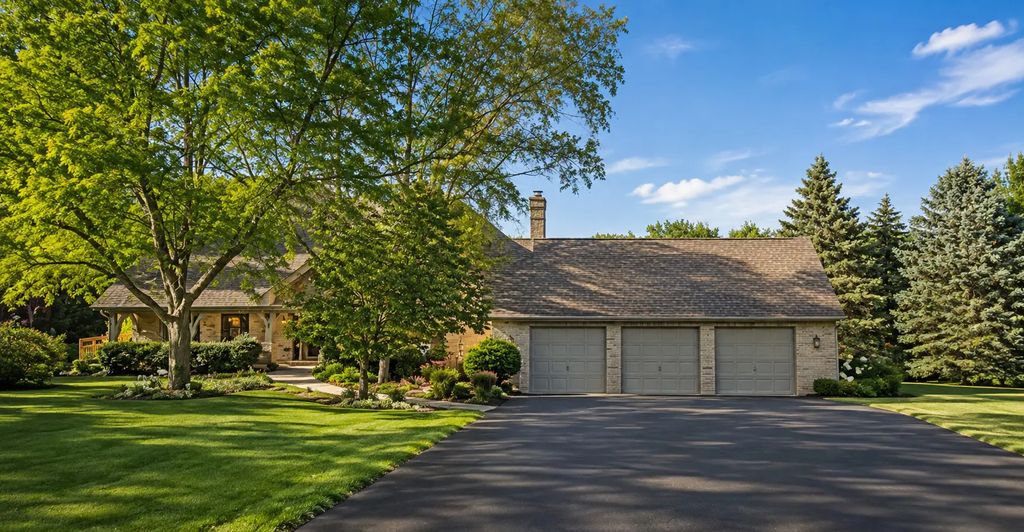 40w920 Bridle Creek Drive, St. Charles