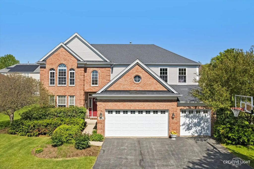1164 Dorr Drive, Sugar Grove