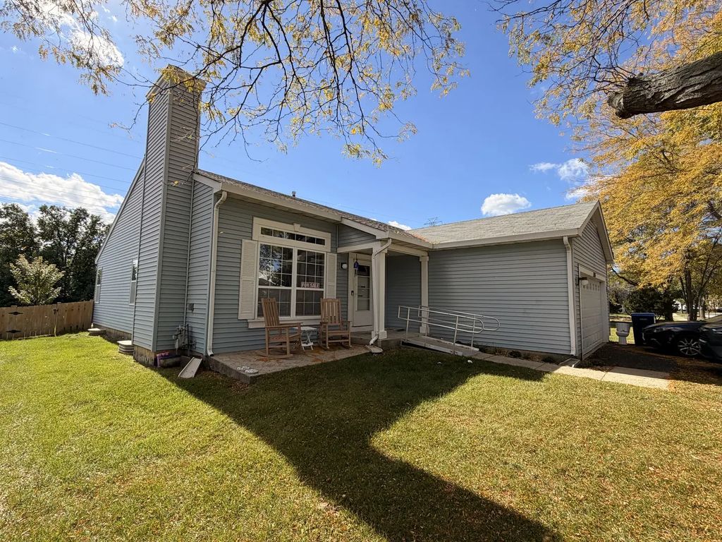 1356 Almaden Lane, Gurnee