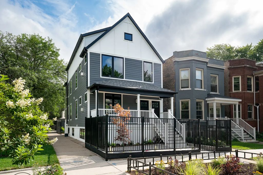 1901 W Berwyn Avenue 1, Chicago, 60640