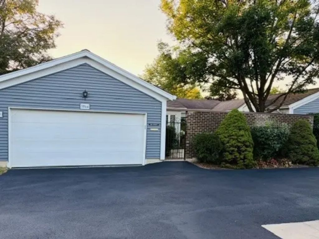1066 Dartmouth Drive, Wheaton
