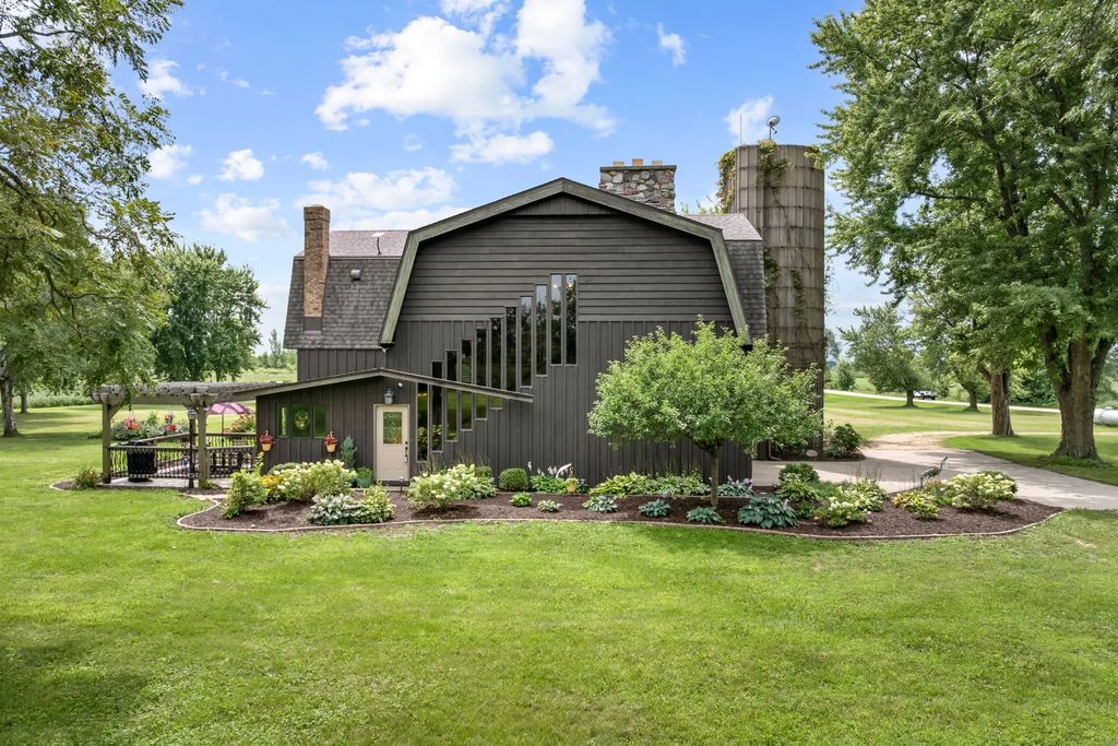 34066 Myelle Road, Kingston