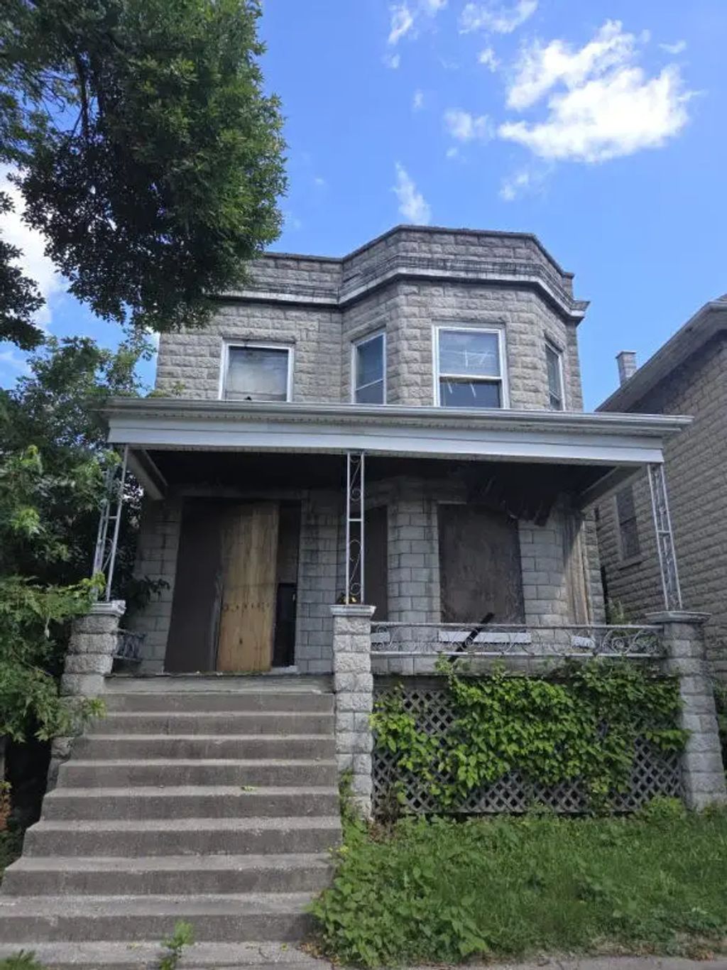 7137 S Carpenter Street, Chicago