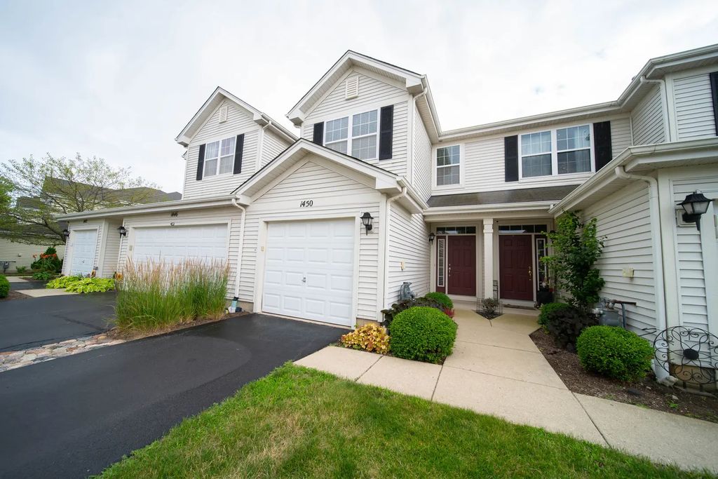 1450 Prescott Drive 1450, Volo