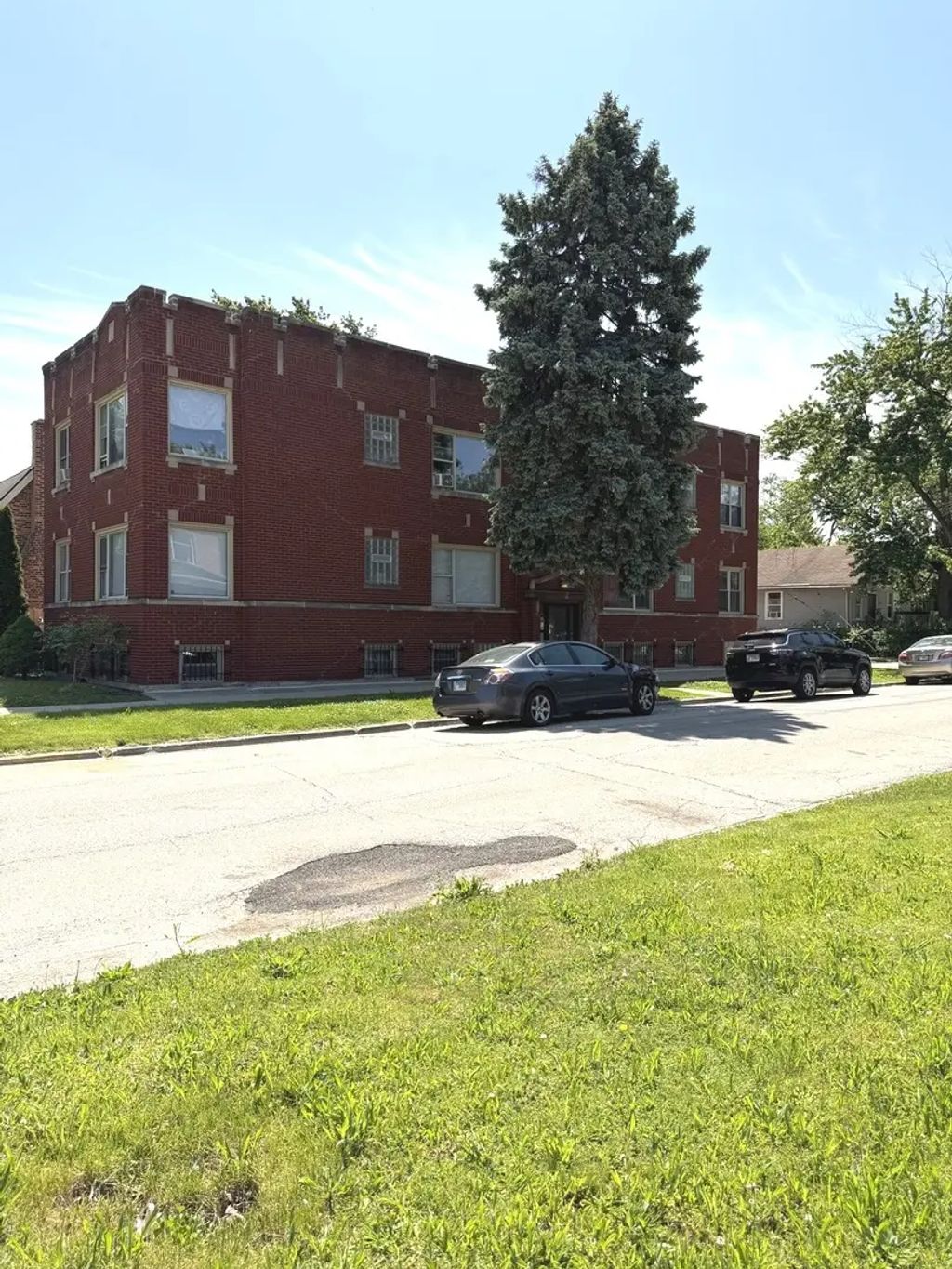 525 W 118th Street, Chicago