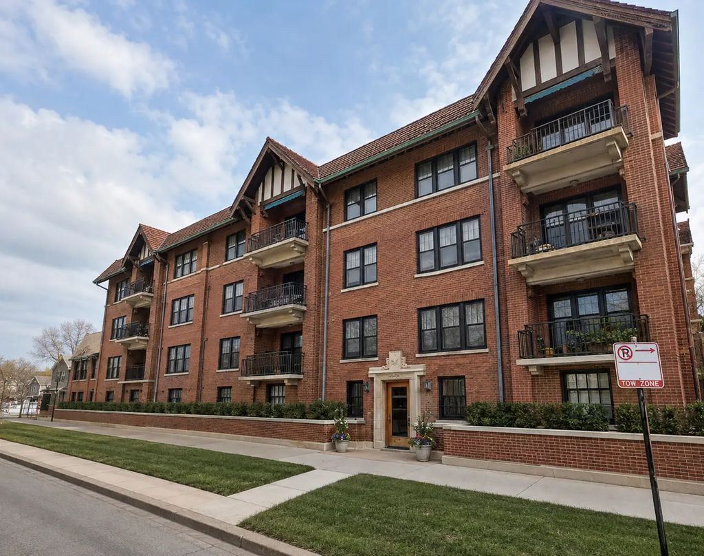5111 S Cornell Avenue 3, Chicago, 60615
