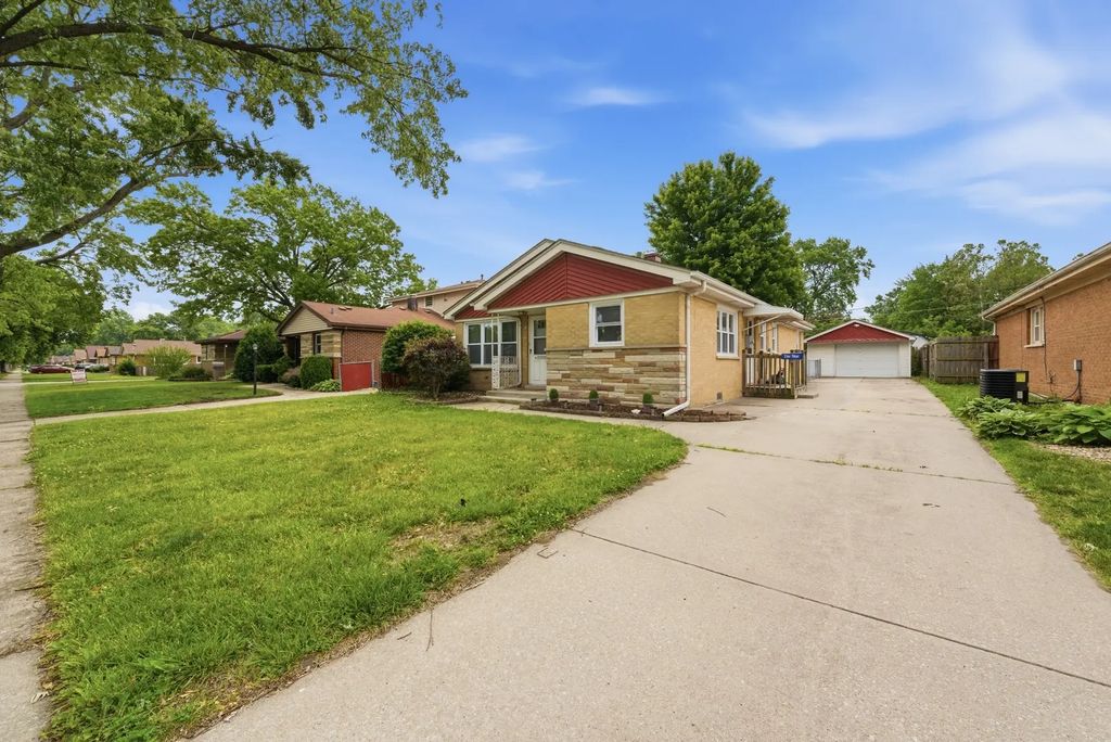 3861 153rd Place, Midlothian