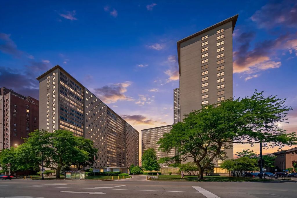 3950 N Lake Shore Drive 411b, Chicago, 60613