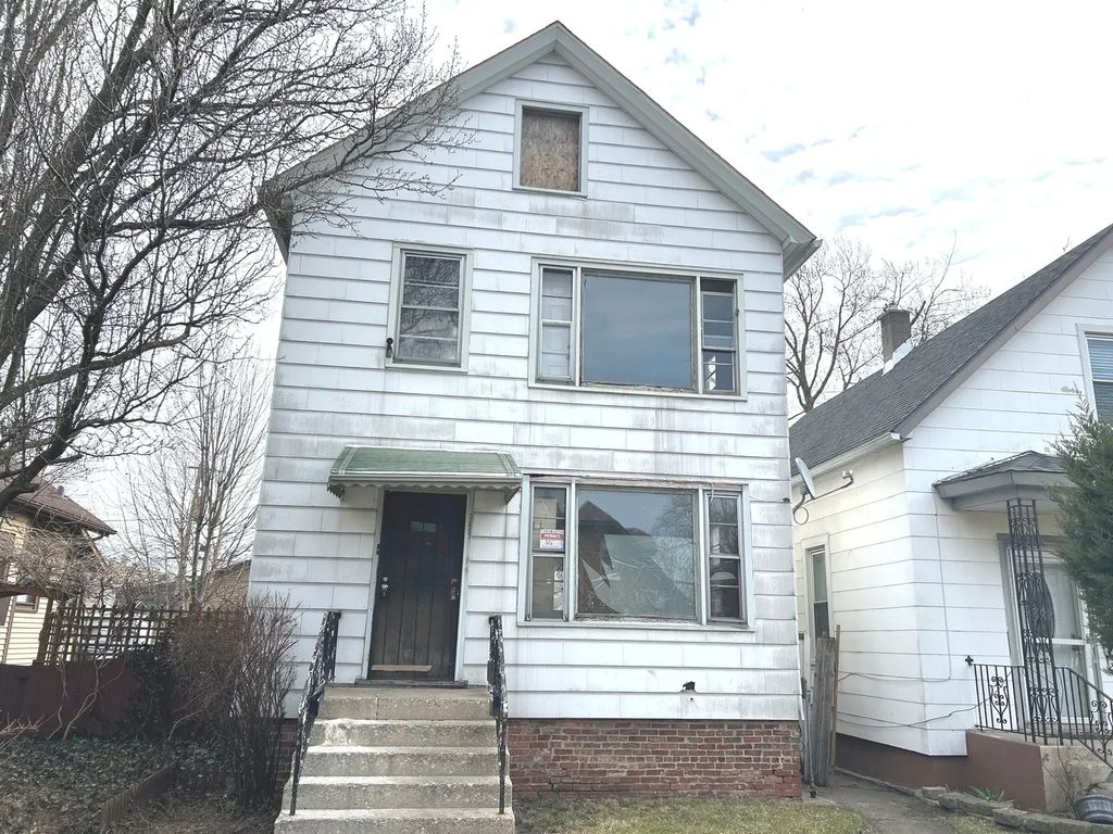 12557 Ann Street, Blue Island