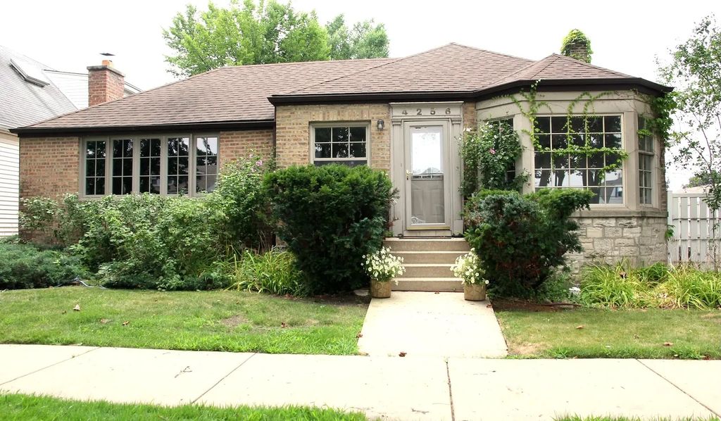 4256 N Ottawa Avenue, Norridge
