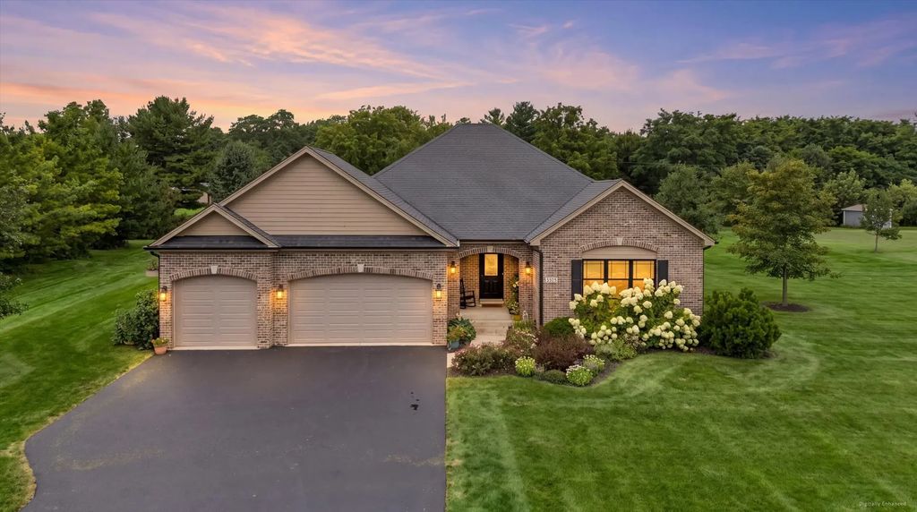 5325 Goldenrod Drive, Oswego