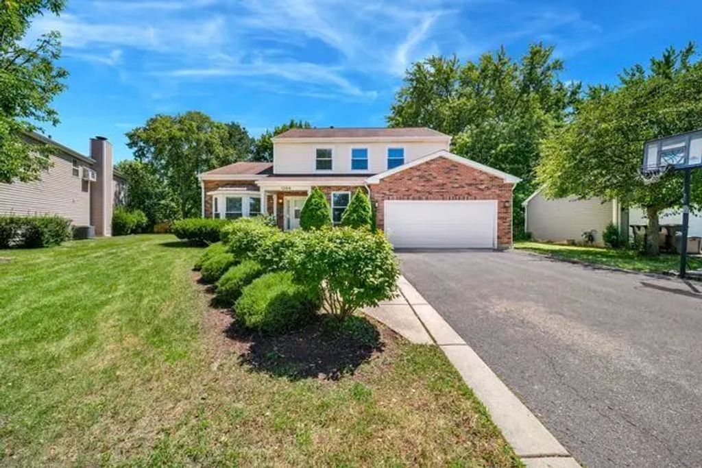 1384 Marble Hill Drive, Lake Zurich