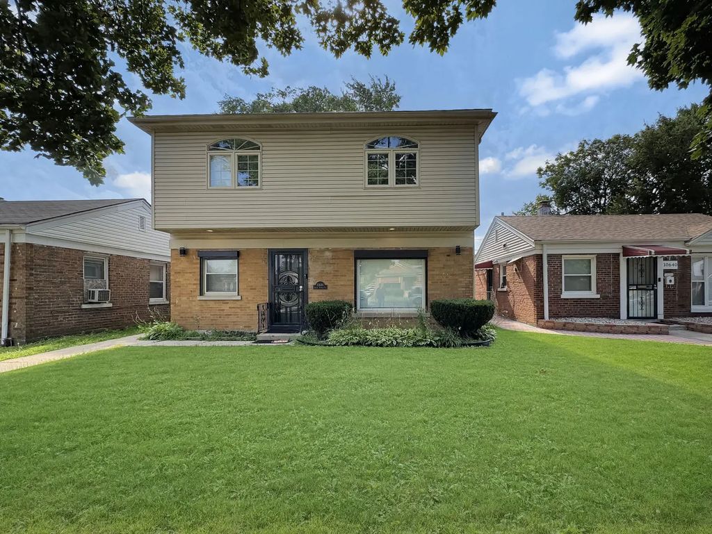 10644 S Peoria Street, Chicago