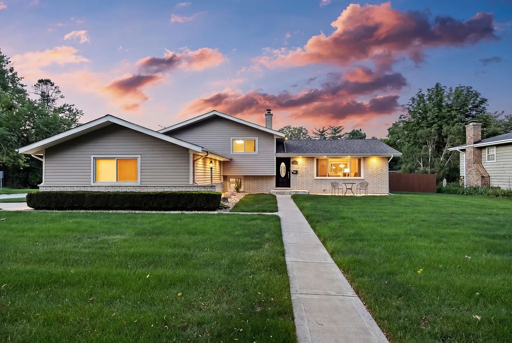 1236 Sandpiper Lane, Naperville