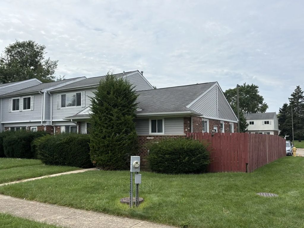 416 Wellington Lane 416, Bolingbrook