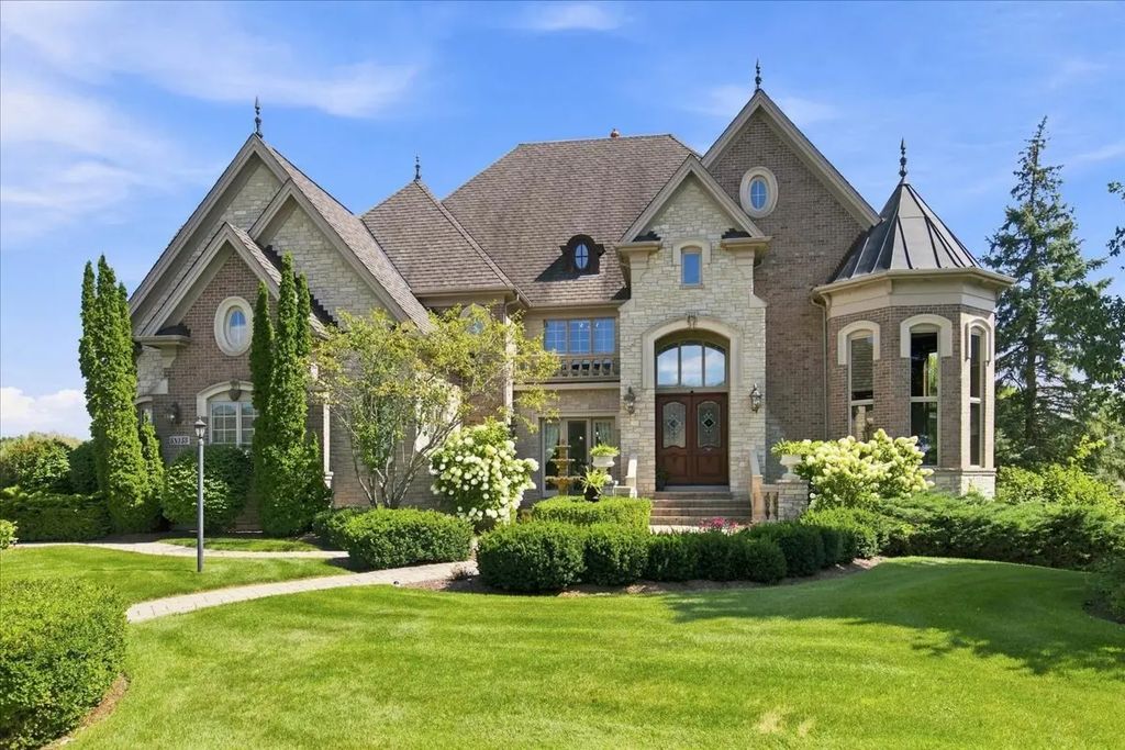5n155 Prairie Rose Drive, St. Charles