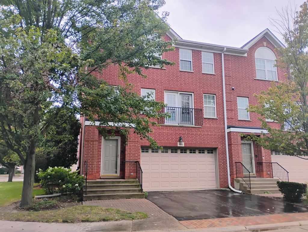 893 Enfield Drive, Northbrook, 60062