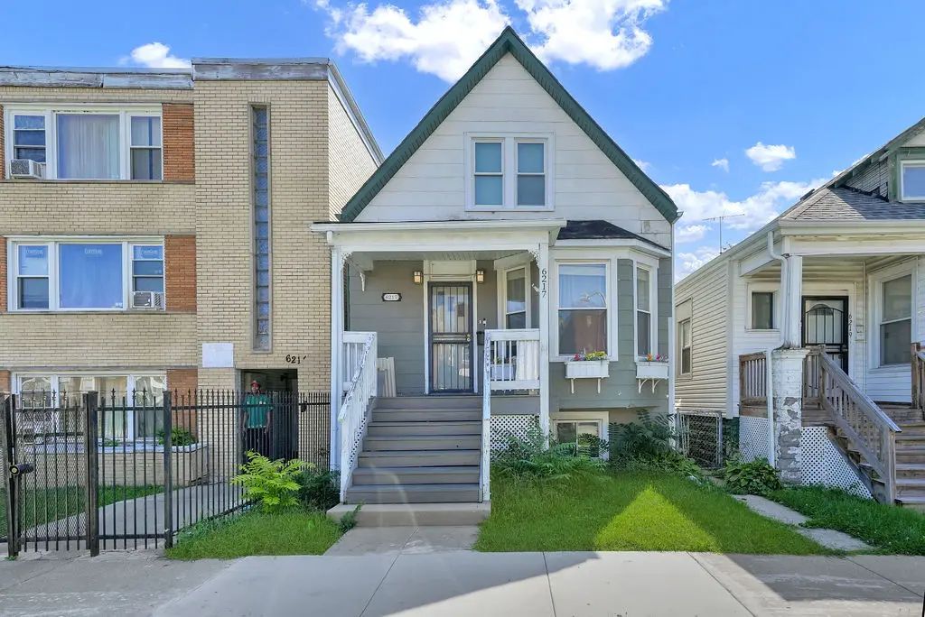 6217 S Claremont Avenue, Chicago