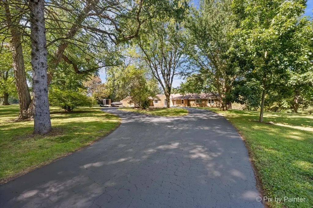 31w544 Penny Road, Barrington Hills