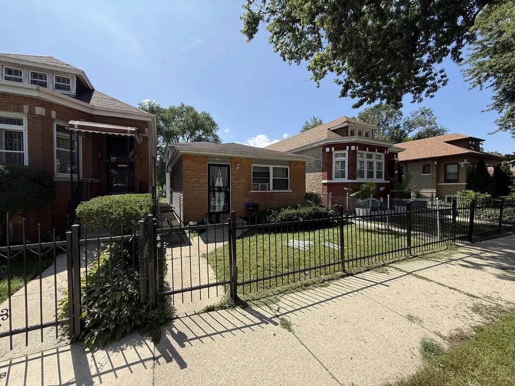 1213 W 96th Street, Chicago, 60643