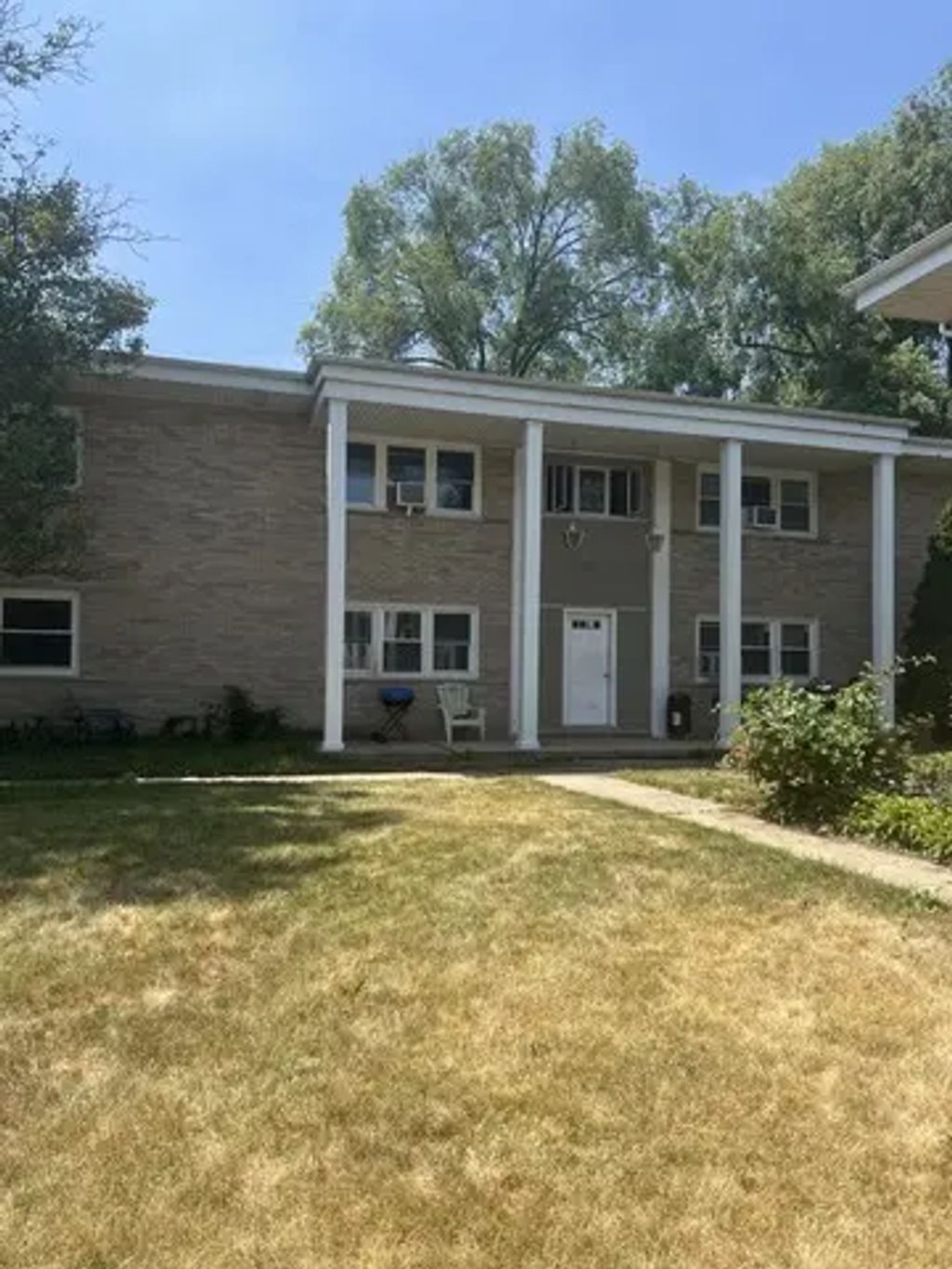 320 N Princeton Avenue, Villa Park