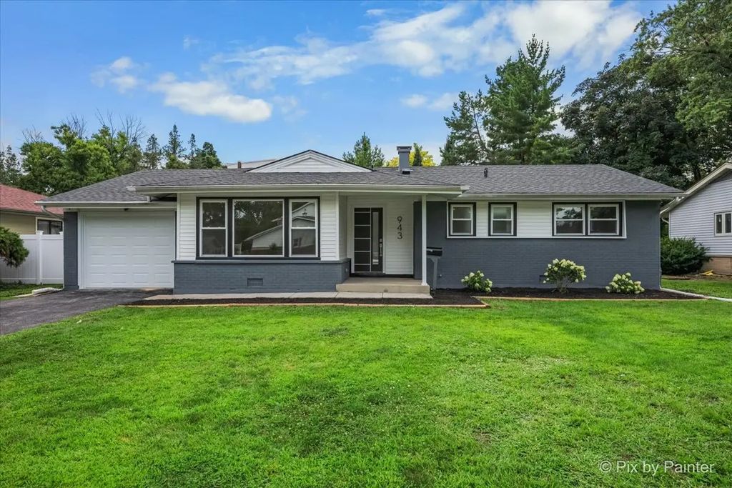 943 Oxford Street, Downers Grove