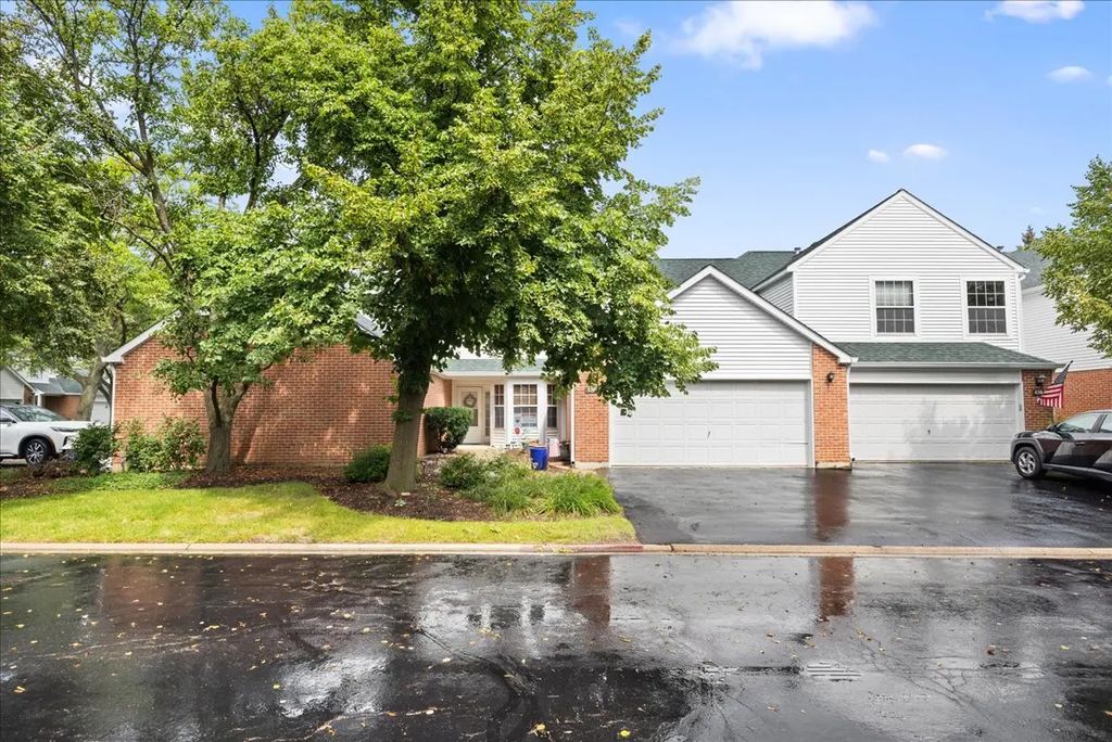136 Hemstead Street, Lake Bluff
