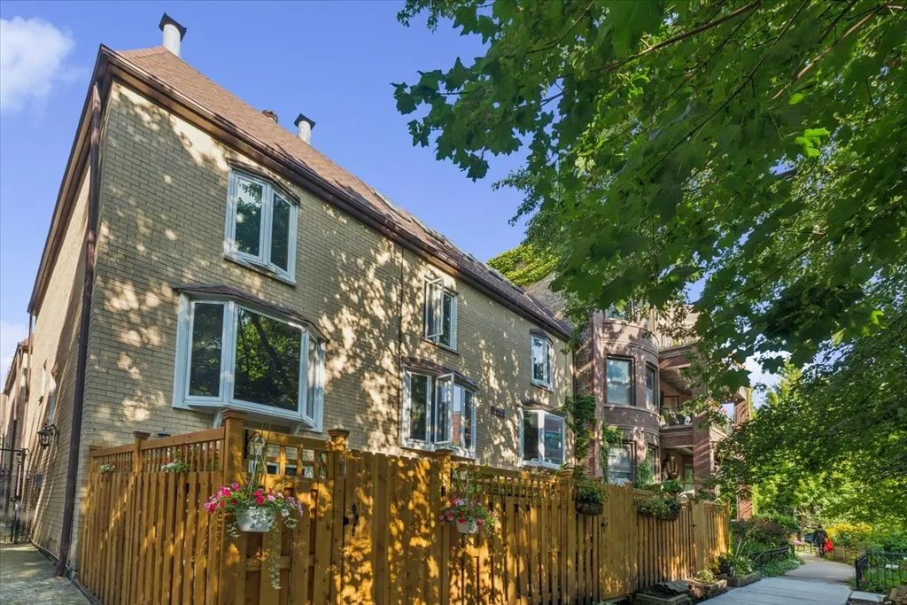 2856 N Burling Street 5, Chicago, 60657