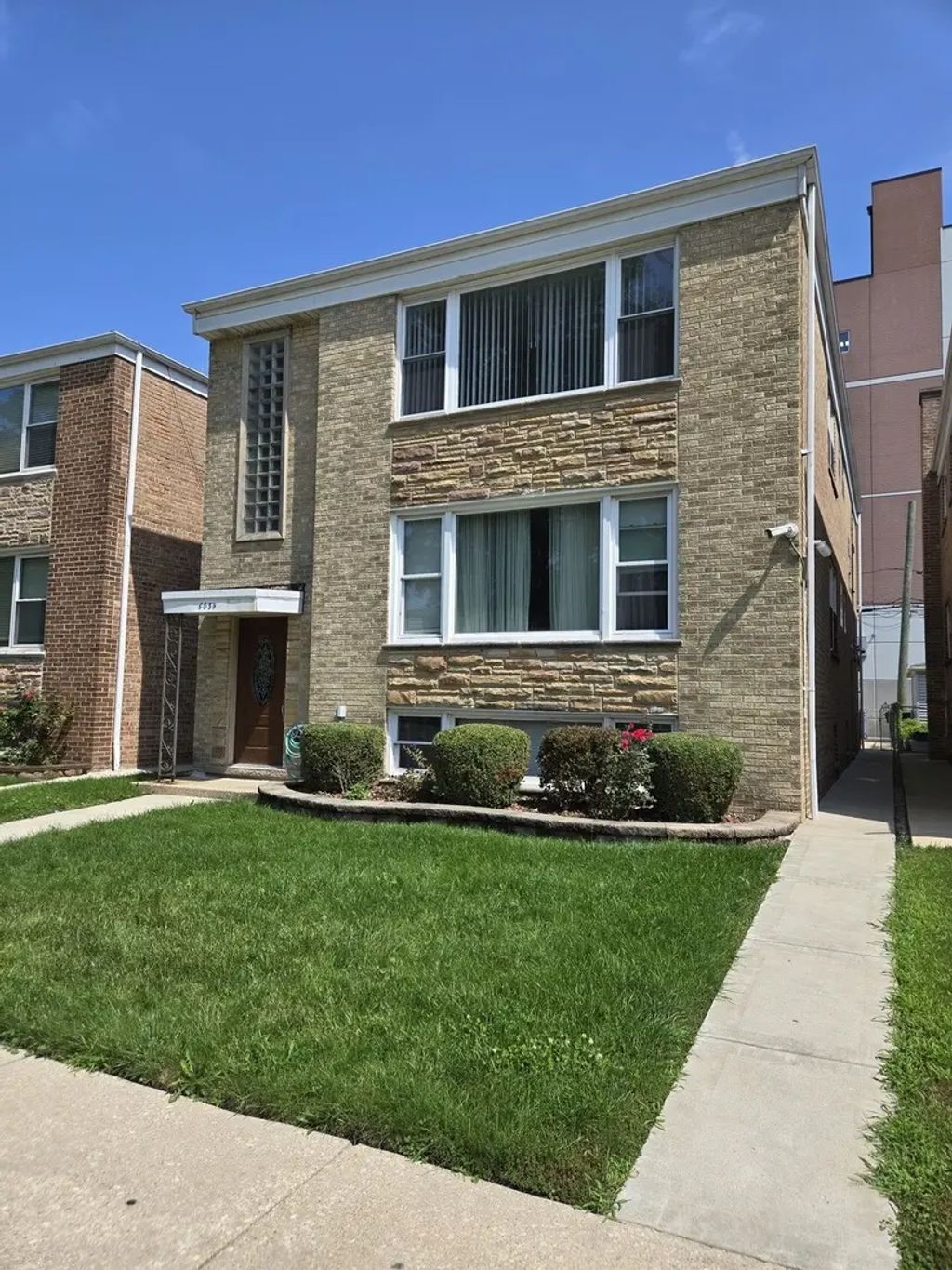 6039 N Artesian Avenue 2, Chicago, 60659