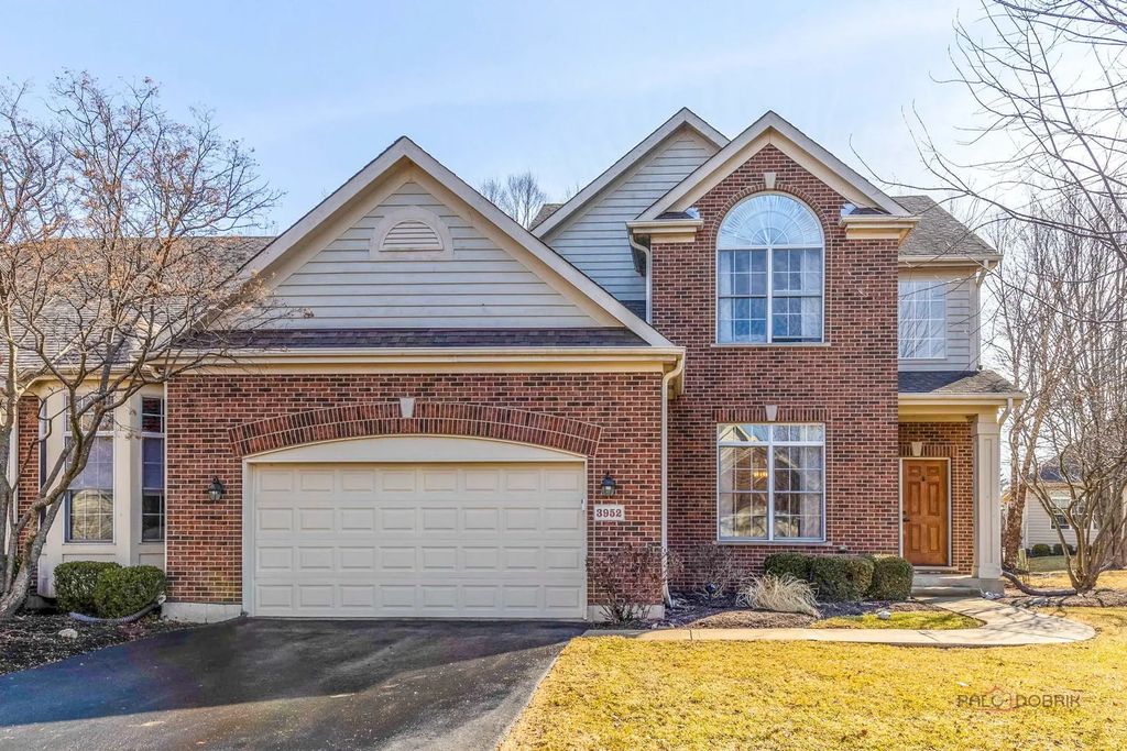 3952 Honeymoon Ridge, Lake In The Hills