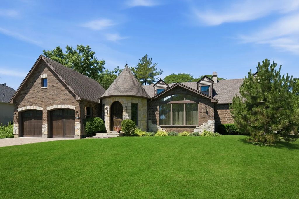 10s230 Grant Street, Burr Ridge