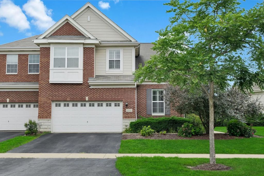 1031 Ravendale Court, Naperville