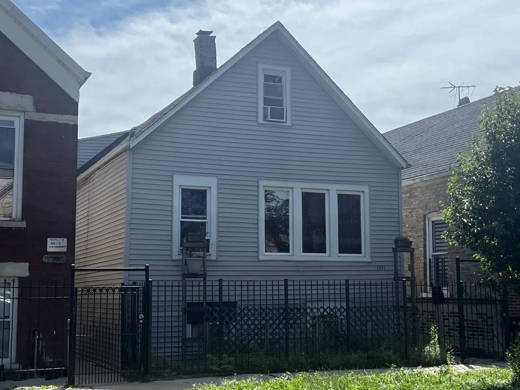 2417 S Troy Street, Chicago
