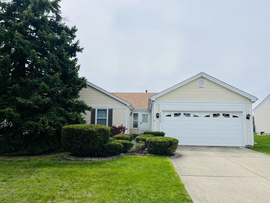 1915 Lawson Road, Schaumburg